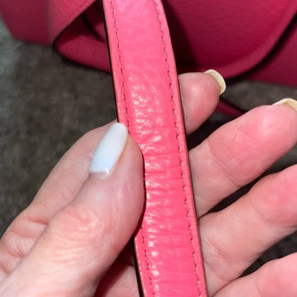 Kate Spade- Perri Lane Bubbles Delaney Leather Purse with crossbody strap. - Picture 14 of 16